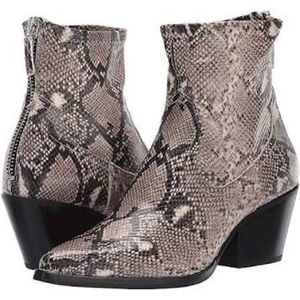 DOLCE VITA Snake Bootie Size 9